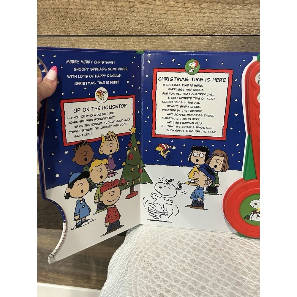 Peanuts  Hardcover Musical Book Christmas Time is Here Charlie Brown all working